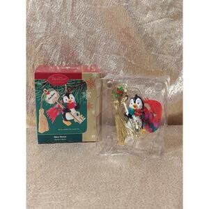 Christmas 2004 Ornament "New Home" Heirloom Collection Holiday Penguin Key